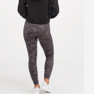 Spanx Look at me now leggings